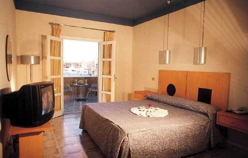 Captain'S Inn Hotel Хургада Экстерьер фото